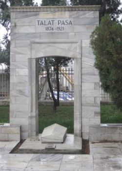Grabstätte Talat Paschas auf dem Istanbuler Ehrenfriedhof