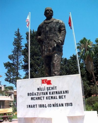 Denkmal in Ceyhan, Mithatpaşa Mahallesi