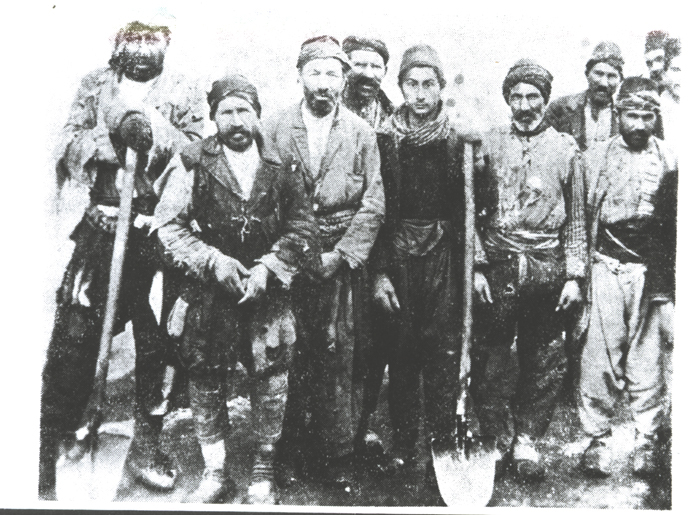 Armenische Zwangsarbeiter beim Straßenbau - (Ref-Nr. img022)